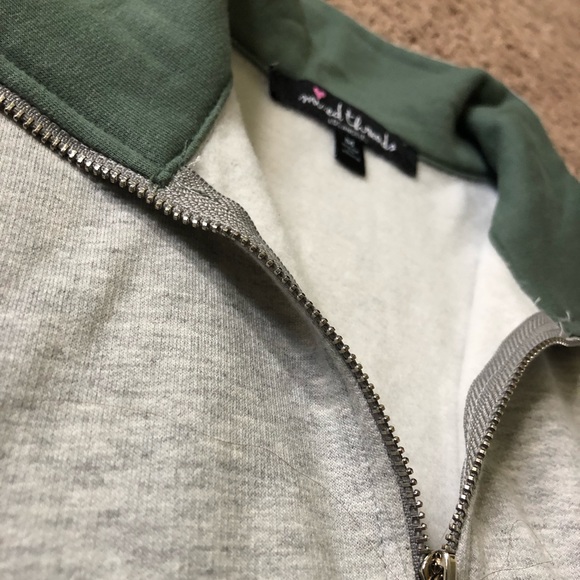 Mixed Threads sweetshirt - Picture 2 of 5